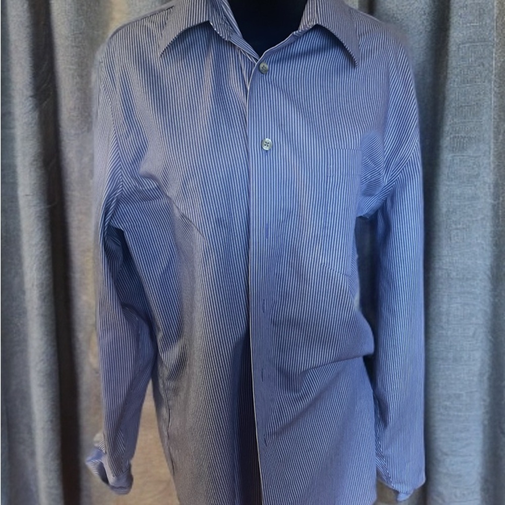 Jones New York Men’s button up shirt
